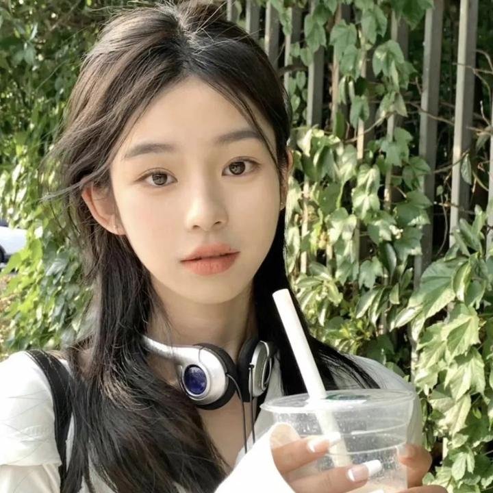 娜姐背后的男人
